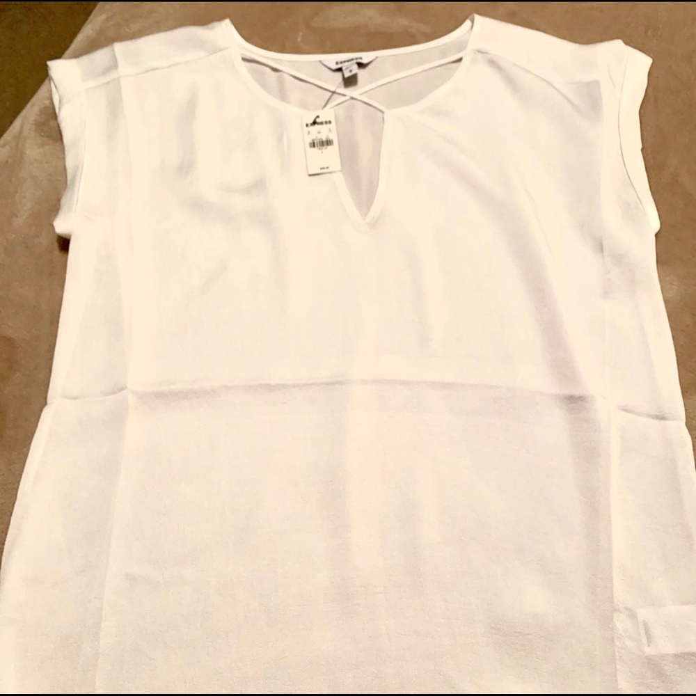 Express White Gramercy Tee in Large